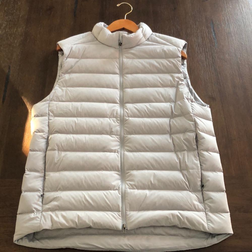 Lululemon Navigation Stretch Down Vest